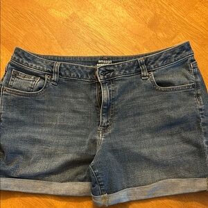 Amazon Essentials Blue Jean Shorts with Cuffed Hem